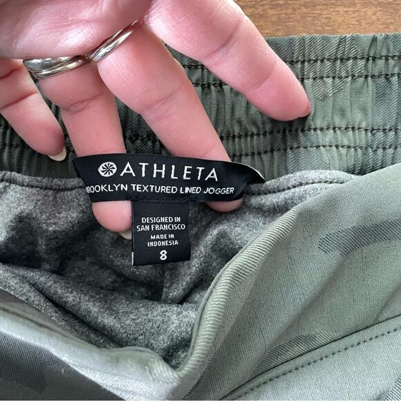 Athleta | Women’s Brooklyn Textured Lined Jogger Green Olive Camo Lux Pant 8 - Picture 11 of 13